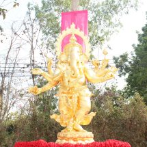 พิธีแห่อันเชิญมหาเทพไอยรา องค์พระพิฆเนศปางลีลา 8 พระกร ประทานพรเงินล้าน ขึ้นประทับยังเทวลัย ณ พุทธสถานวิโมกสิวาลัย สวนผึ้ง จ.ราชบุรี