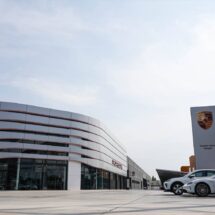 Porsche Centre Bangna มั่นใจมาตรฐาน ONNEX SOLAR by SCGติดตั้งระบบโซลาร์เซลส์ในโชว์รูมเต็มรูปแบบ