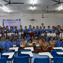 นศ.มทร.ธัญบุรี ส่งต่ออาชีพดอกมะลิทิชชู่ ผู้ต้องขังเรือนจำธัญบุรี