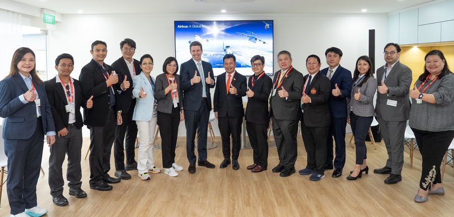 สจล.ร่วมแลกเปลี่ยนองค์ความรู้ต่อยอดงานวิจัยอากาศยานแห่งอนาคตพร้อมดันนักศึกษาทำงานได้จริงในระดับนานาชาติ ที่งาน Singapore Airshow 2026