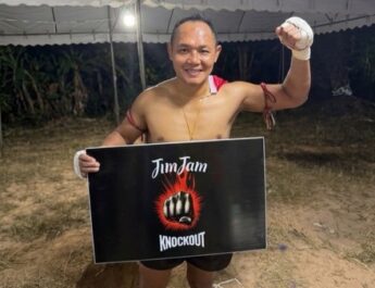 แสนชัย โคตรมวยไทยสร้างประวัติศาสตร์ น็อคคู่ต่อสู้ศึกไทย ไฟท์ ชั่วพริบตา KNOCK OUT ร่วมอัดฉีด !